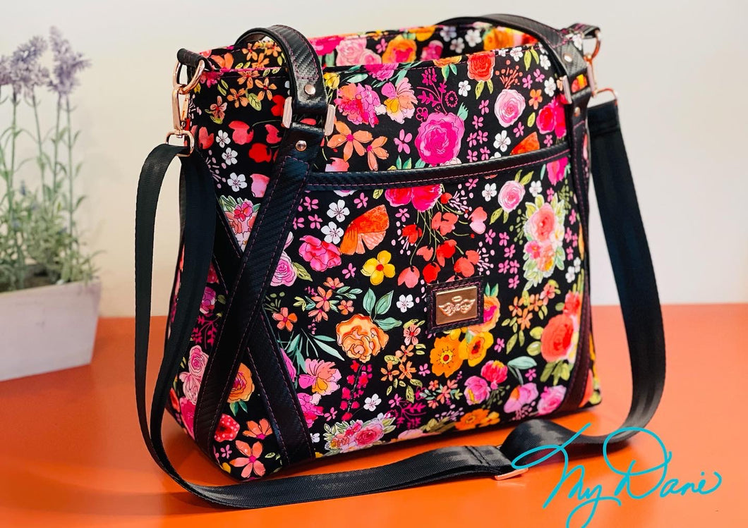 The Passion Flower Tote in Dark Floral