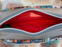 Load image into Gallery viewer, The Joey Dog Walking Bag in Doggy Cotton
