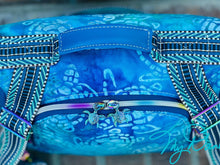 Load image into Gallery viewer, The Guardian Anti-Theft Backpack in Sunset beach Turtle
